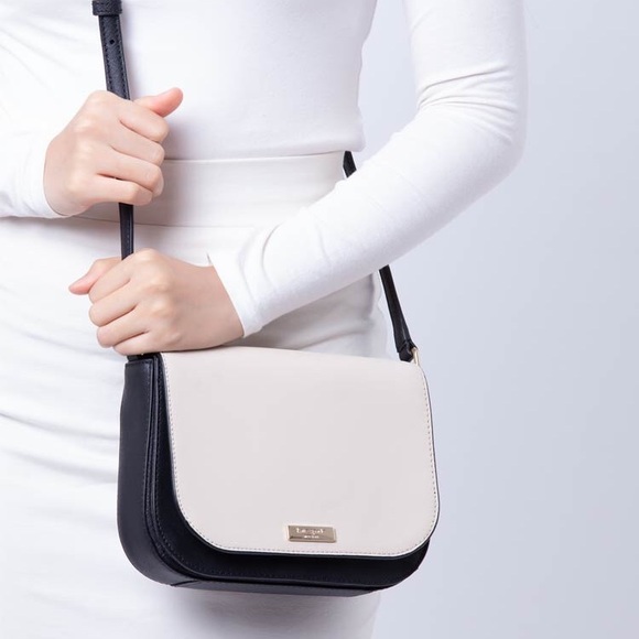 kate spade Handbags - Kate Spade Laurel Way Large Carson Soft Beige/Blk